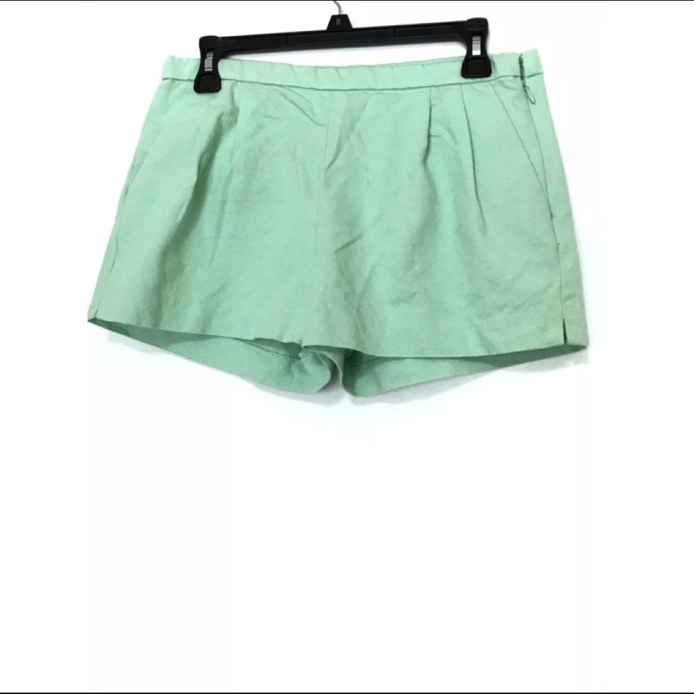 J. Crew City Fit Shorts in Mint Green Size 4